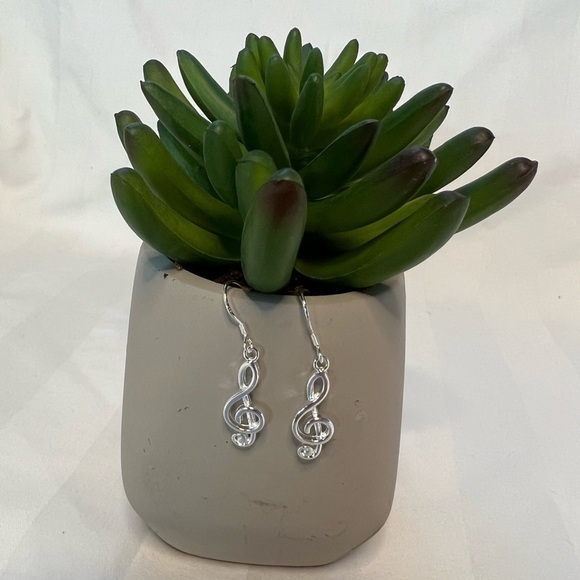 NOT FOR SALE! SILVER musical note earrings treble clef 9.25 silver NWOT - Picture 5 of 8